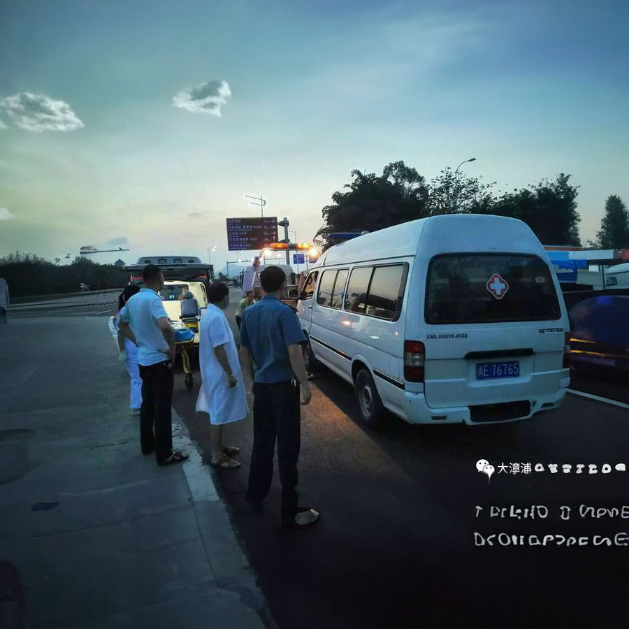 深圳出租急救车电话