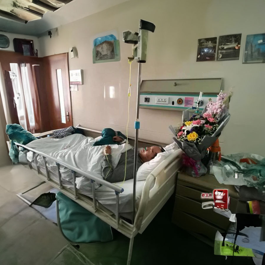 深圳租赁私人救护车联系电话