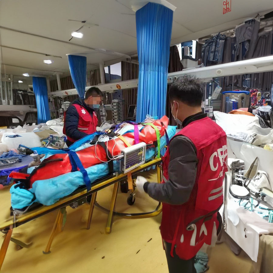 深圳出租私人救护车电话号码