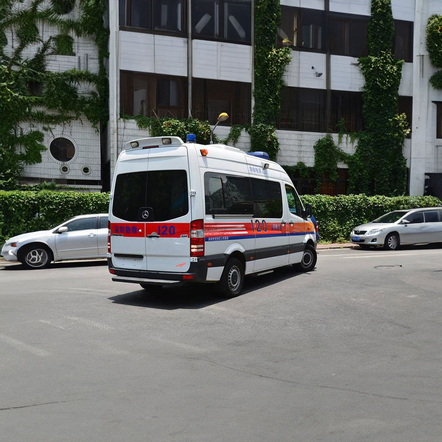 深圳租赁救护车电话号码