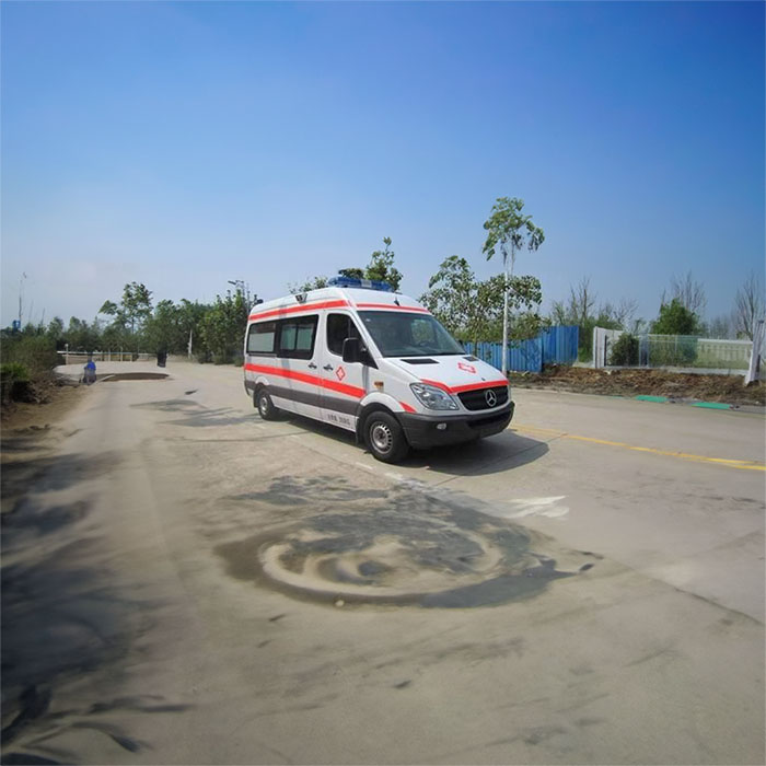 深圳出租私人救护车联系方式