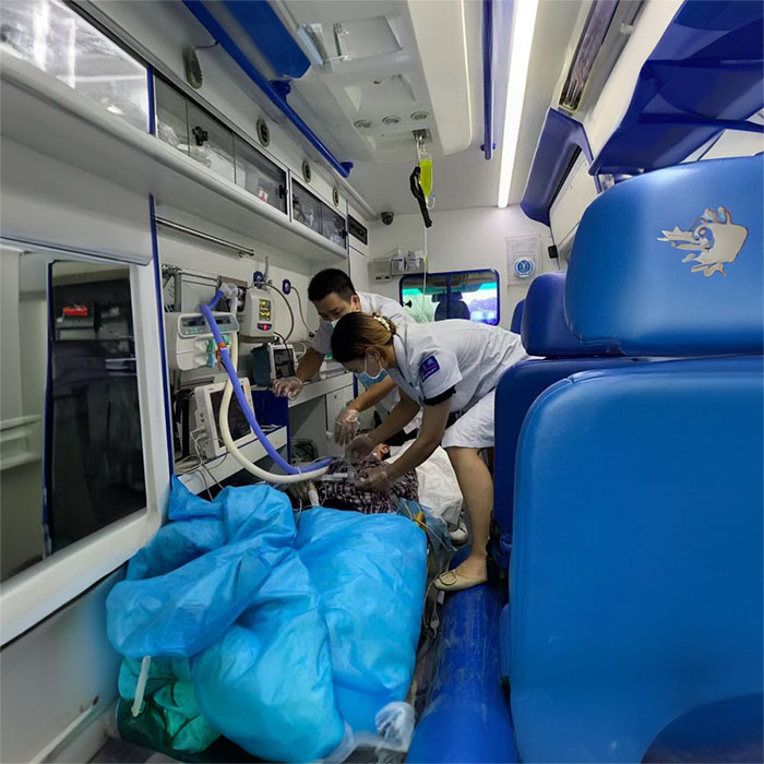 深圳租赁私人救护车联系方式