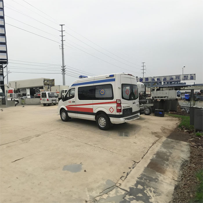 深圳租赁私人救护车联系电话