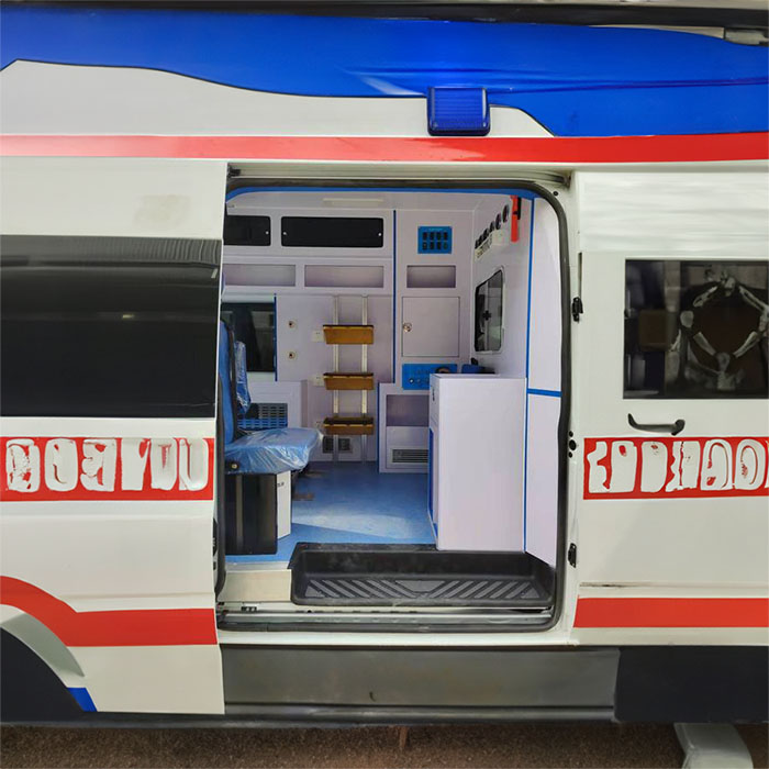 深圳租赁私人救护车电话号码