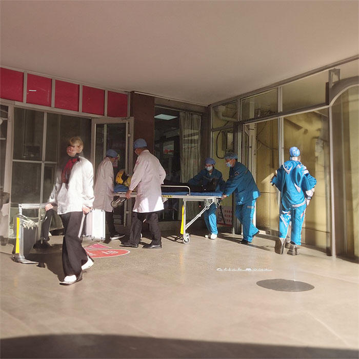 深圳出租急救车电话