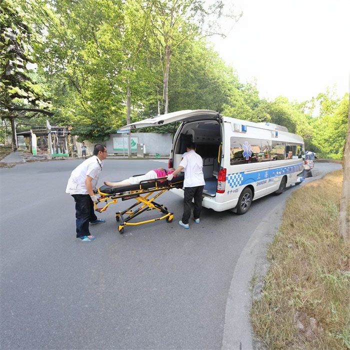 深圳出租救护车联系方式