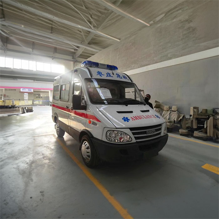 深圳租赁私人救护车联系电话