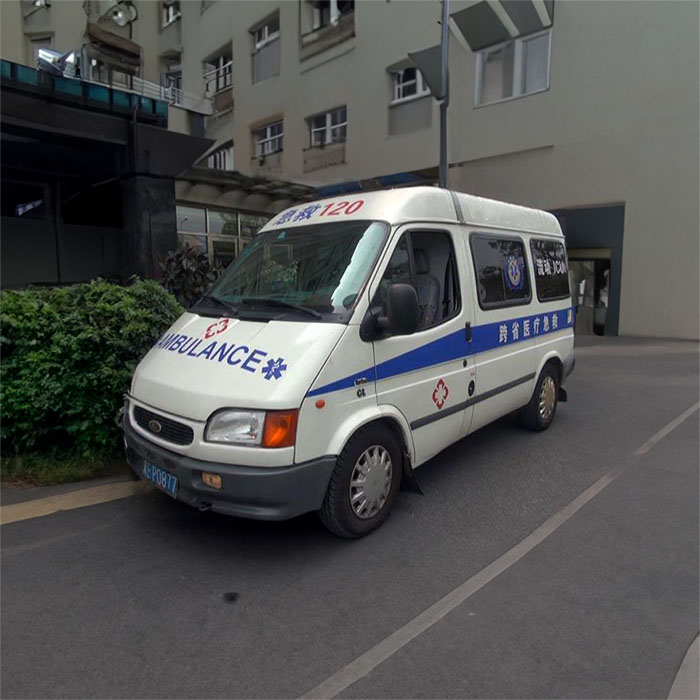 深圳租赁私人救护车电话号码