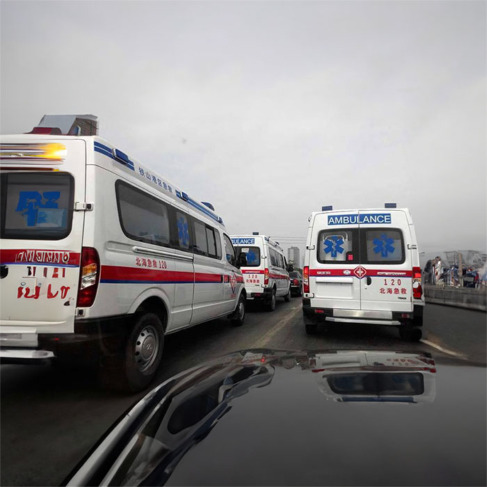 深圳租赁私人救护车联系方式