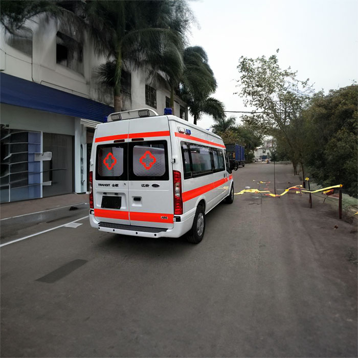 深圳租赁私人救护车联系电话