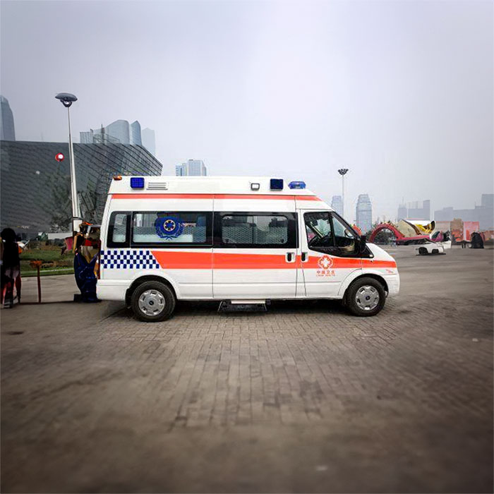 深圳出租救护车联系方式