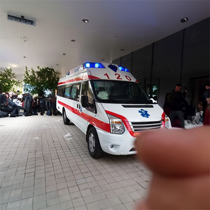 深圳租赁私人救护车电话