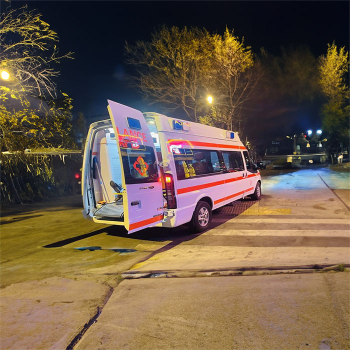 深圳租赁私人救护车联系方式