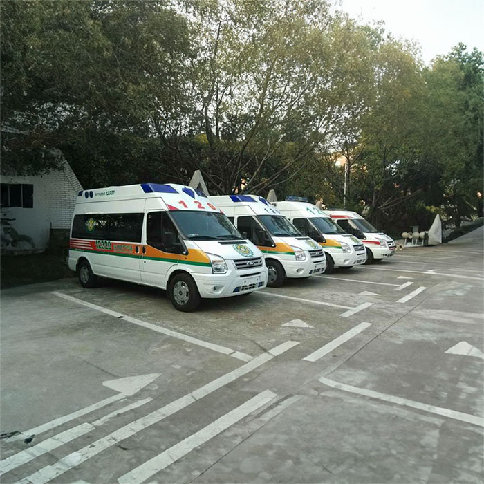深圳租赁私人救护车联系方式