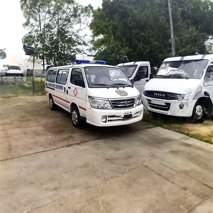 深圳租赁私人救护车联系电话