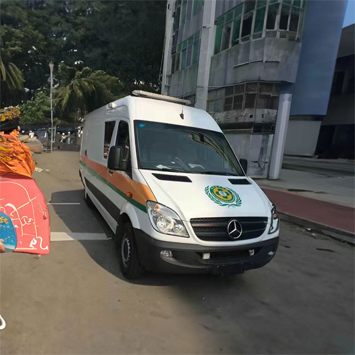 深圳出租救护车联系电话