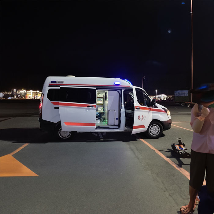 深圳租赁私人救护车联系电话