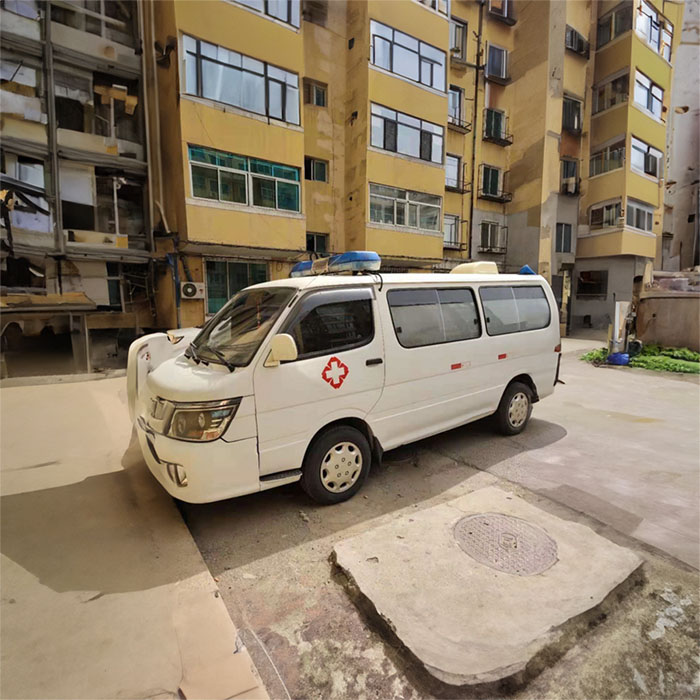 深圳出租私人救护车电话号码