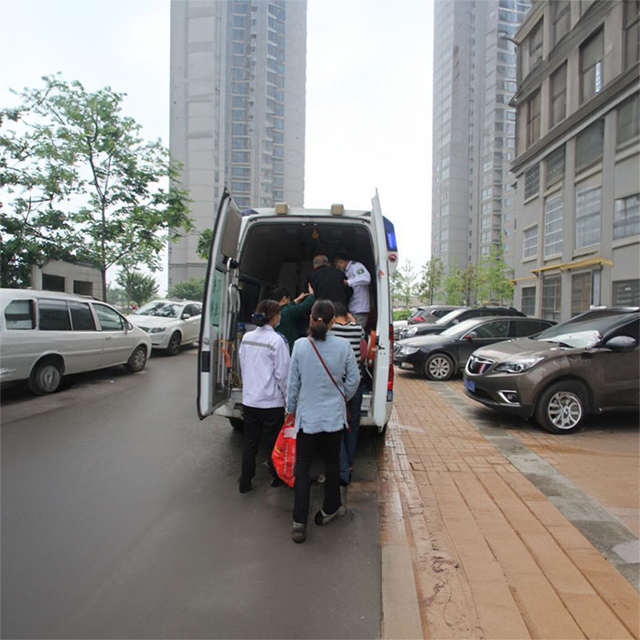 深圳出租私人救护车电话