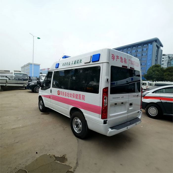 深圳租赁私人救护车联系方式