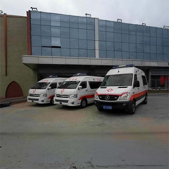 深圳租赁私人救护车联系电话