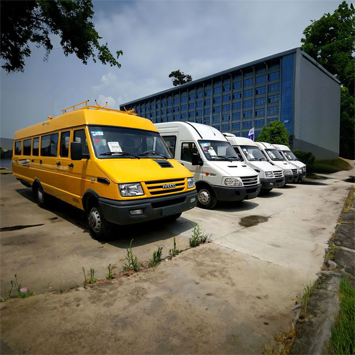 深圳出租私人救护车联系电话