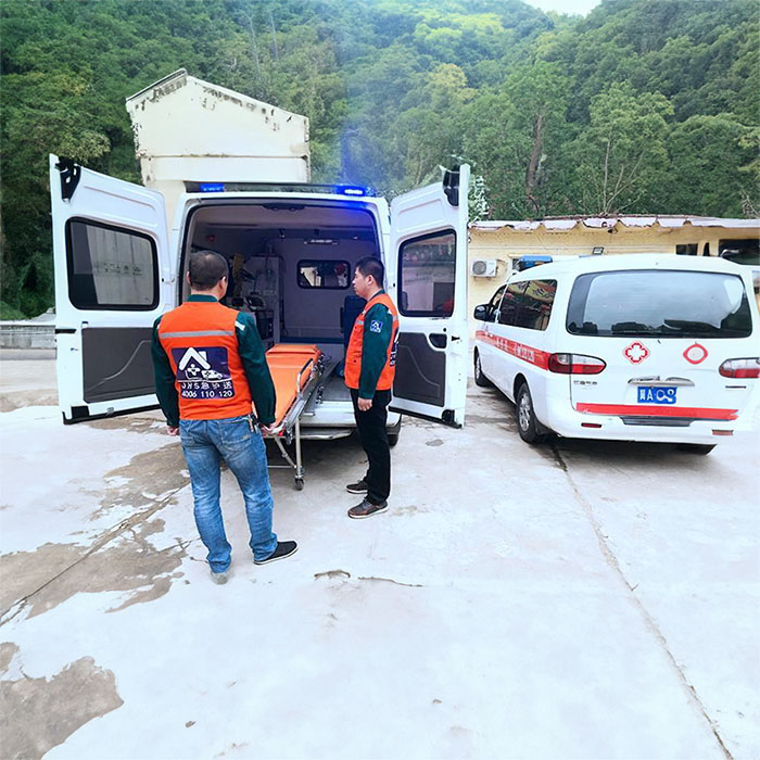 深圳租赁救护车电话