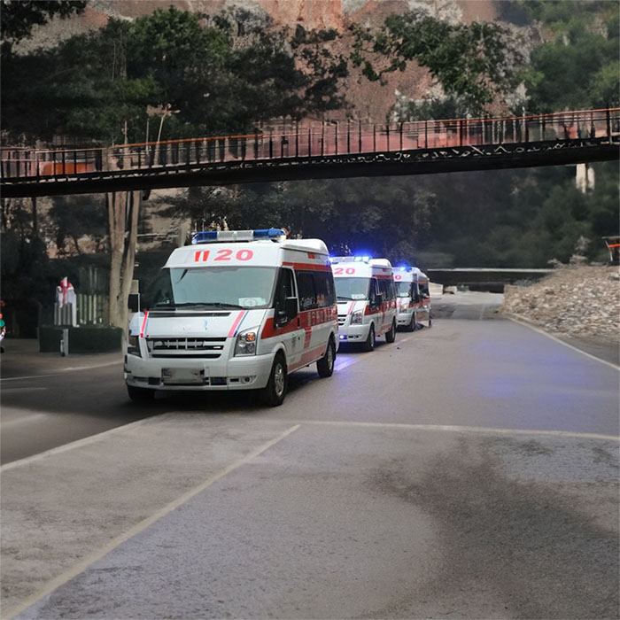 深圳租赁救护车联系方式