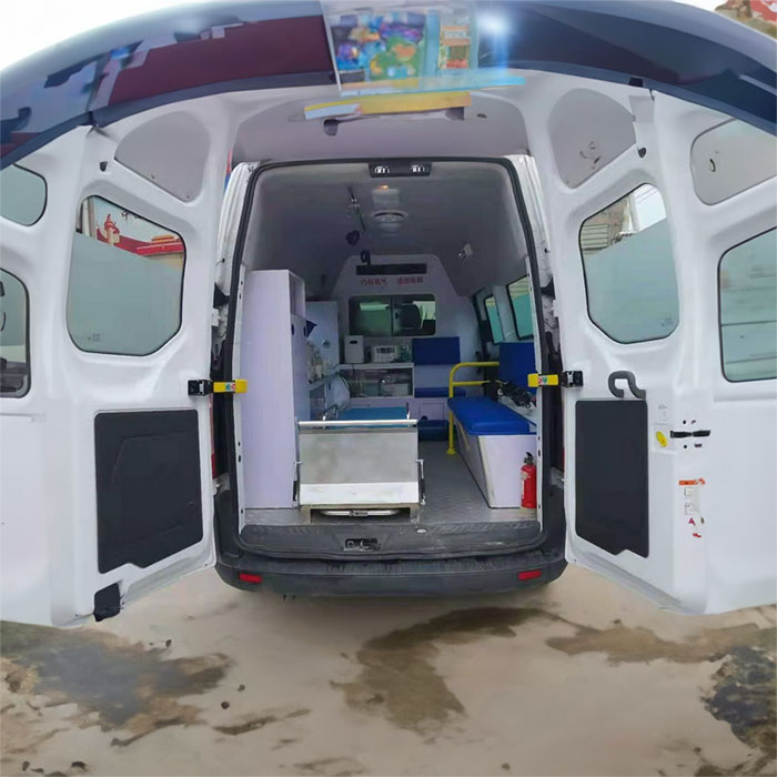 深圳租赁私人救护车联系电话