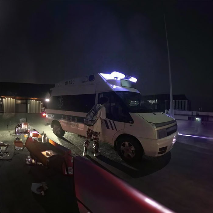 深圳出租急救车电话
