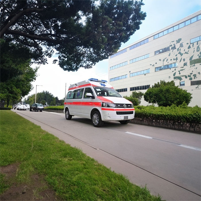 深圳租赁私人救护车联系电话