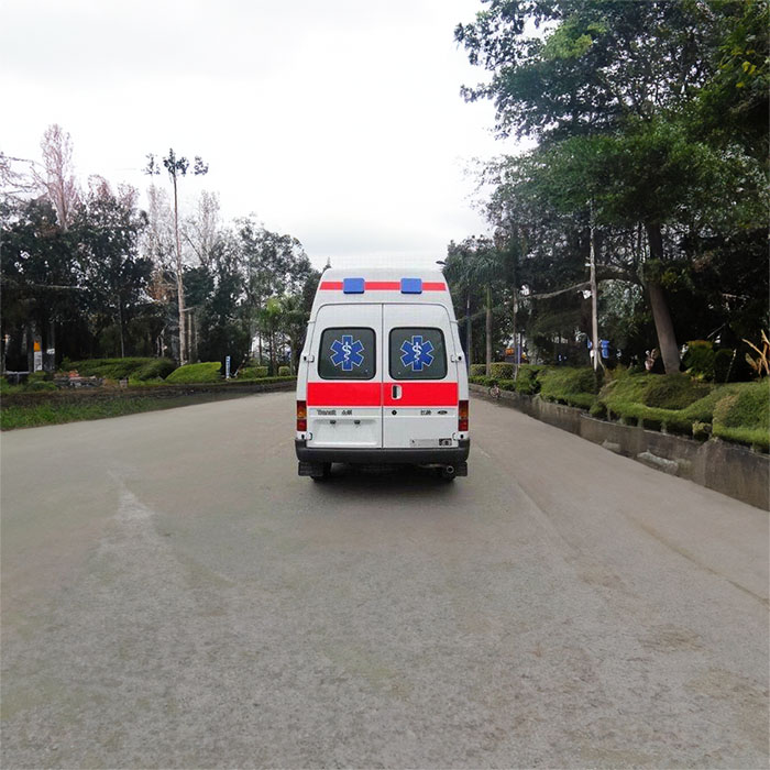 深圳租赁私人救护车电话号码