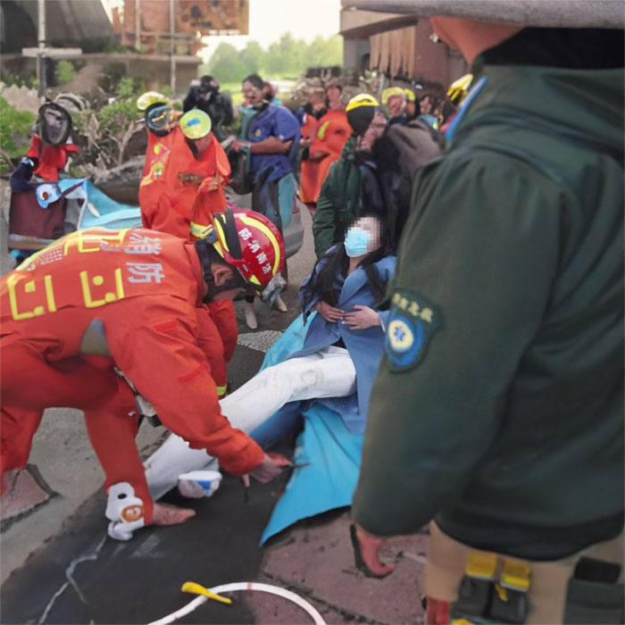 深圳出租救护车电话