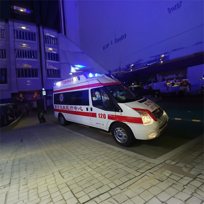 深圳出租私人救护车电话