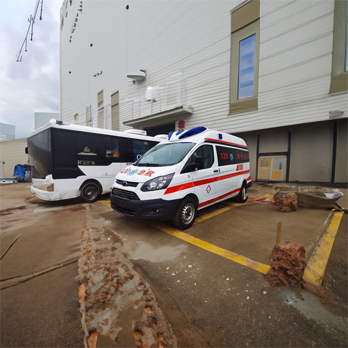 深圳租赁救护车电话号码