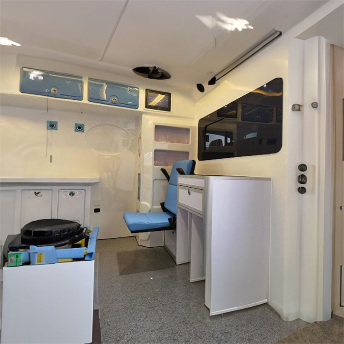 深圳出租救护车联系电话