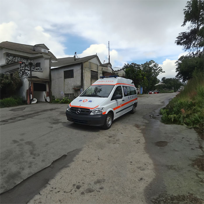 深圳出租救护车联系电话