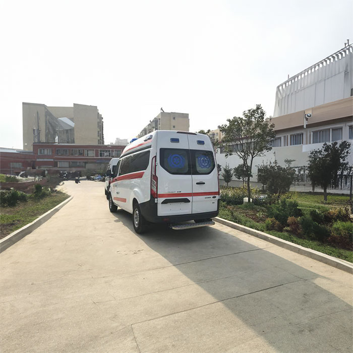 深圳租赁救护车电话号码