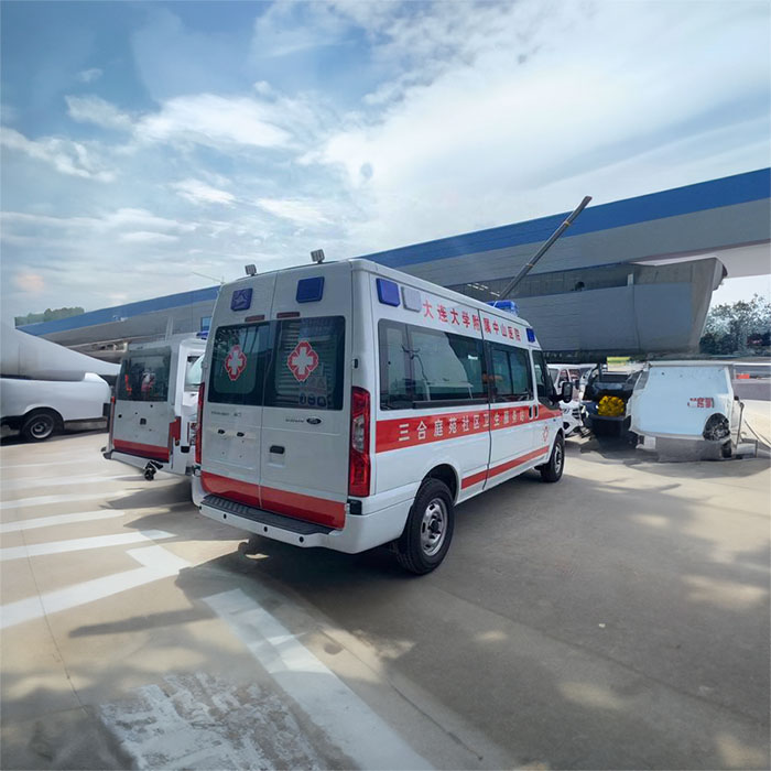 深圳出租救护车联系电话