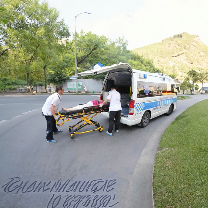 深圳出租救护车联系方式