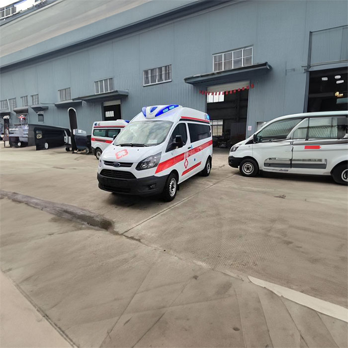 深圳租赁私人救护车联系电话