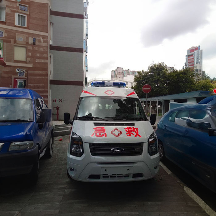 深圳出租私人救护车联系电话