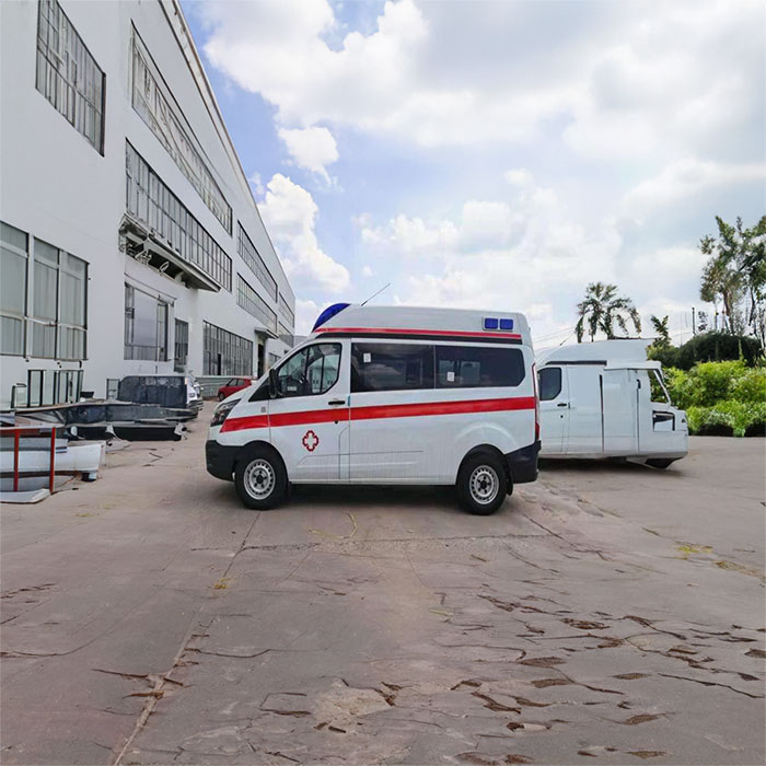 深圳租赁私人救护车联系方式