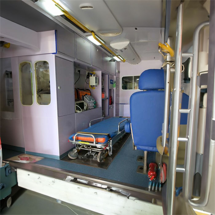 深圳租赁私人救护车联系电话