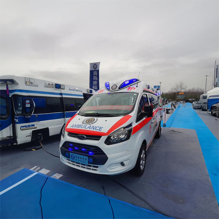 深圳租赁私人救护车电话号码