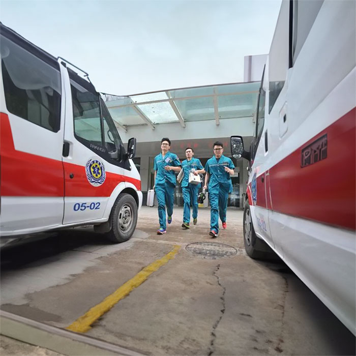 深圳租赁救护车联系方式