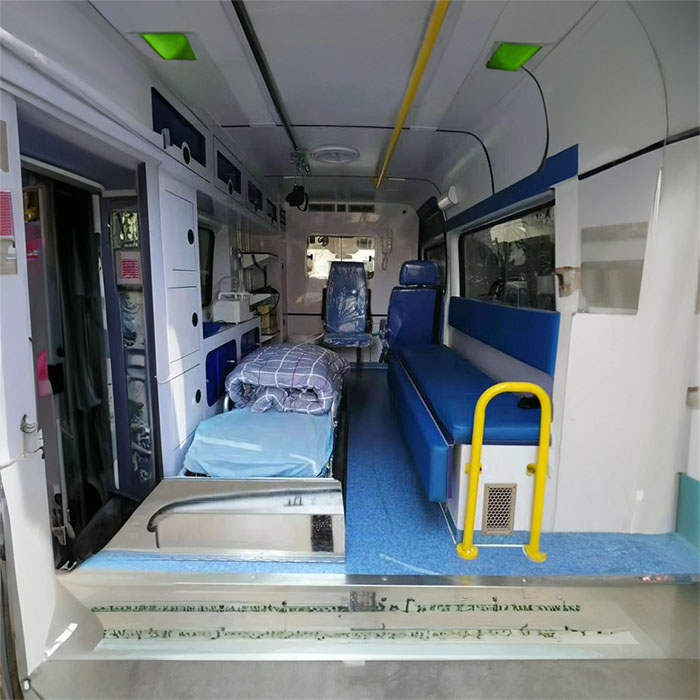 深圳出租救护车联系电话