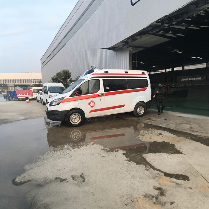 深圳出租私人救护车联系方式