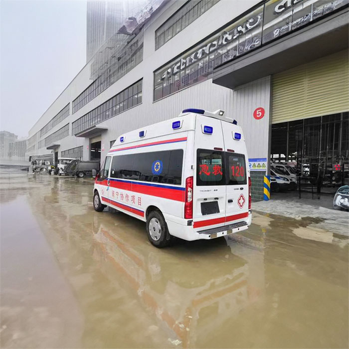 深圳出租私人救护车联系电话