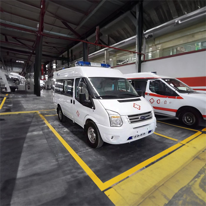 深圳租赁私人救护车联系电话